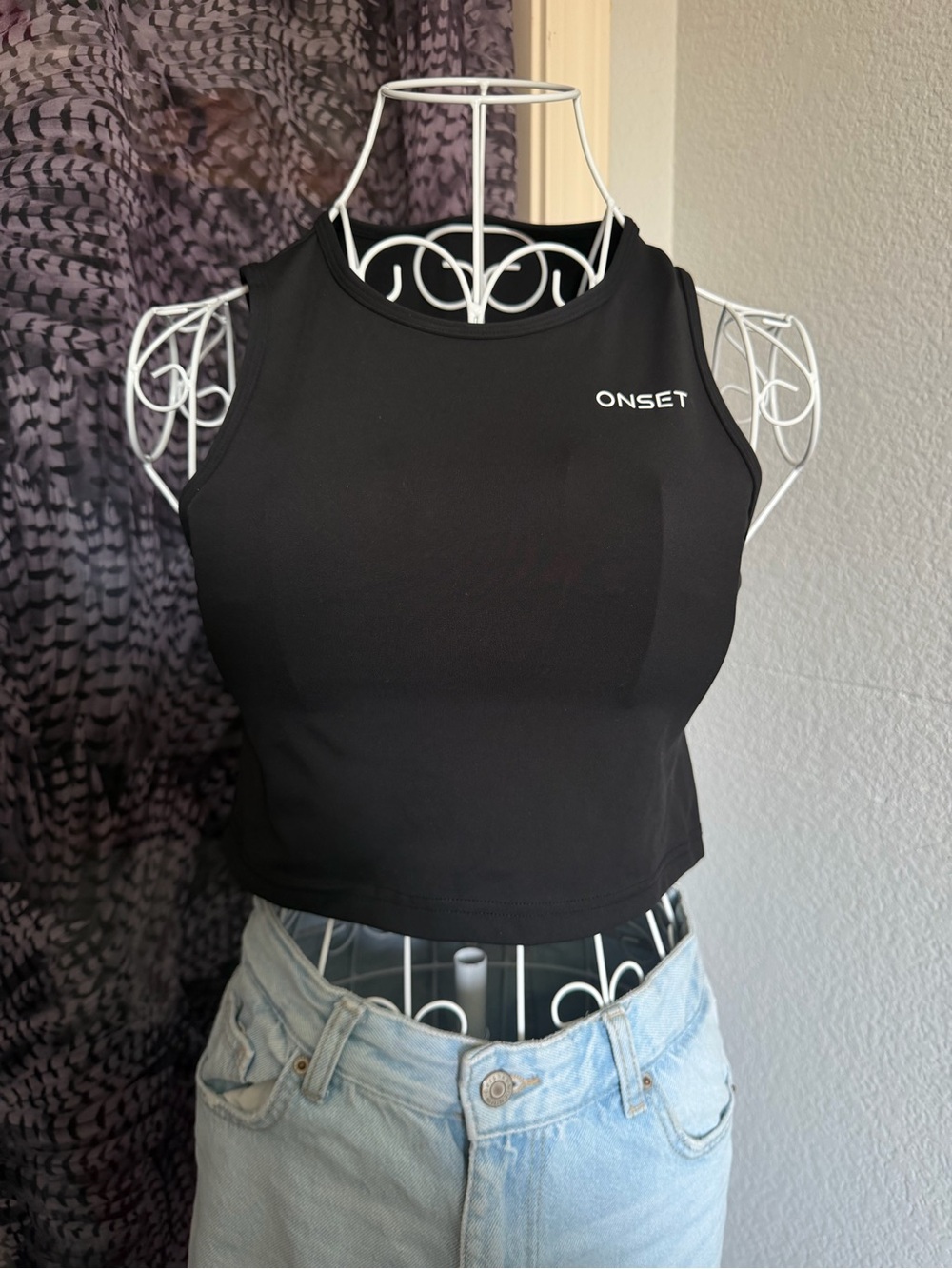 ONSET Black Cropped High-Neck Tank